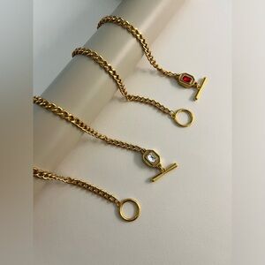 Classic Vintage-Inspired Chunky Gold Necklace - Elegant Artsy Necklace